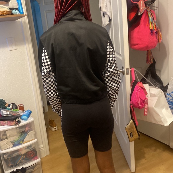 Jacket 🧥 - Picture 5 of 7